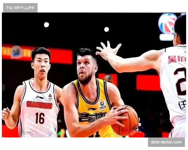 广东压哨注册拉科塞维奇 萨姆纳因伤缺阵季后赛内线重组